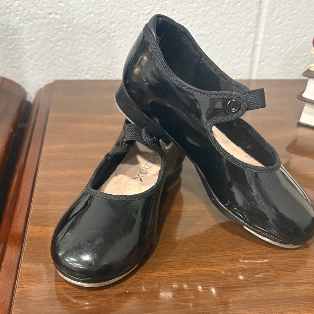 Capezio Black Kids Tap Shoes